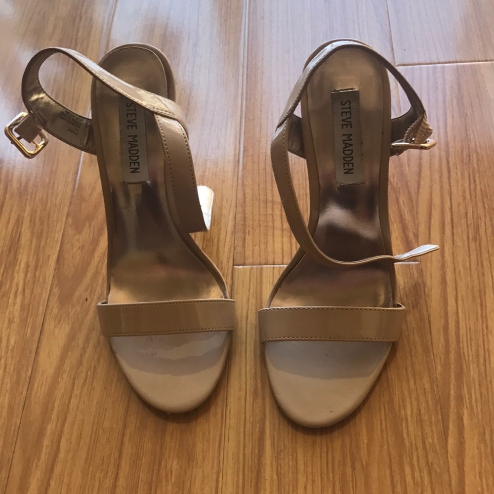 Steve Madden nude heels